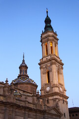 Fototapeta premium basílica del pilar