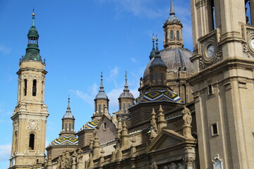 Fototapeta premium basílica del pilar