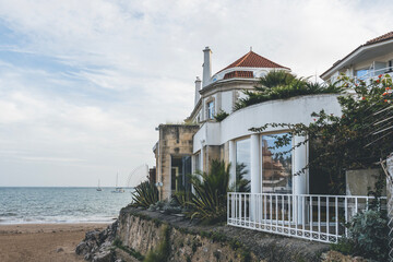 Fototapeta premium The Albatroz Hotel on the coast of Cascais, Portugal with the nice view