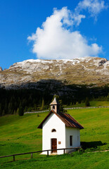 Fototapeta na wymiar Church of the Rifugio Prato Piazza in the Dolomites, Italy, Europe