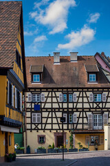 Fototapeta na wymiar Maisons à colombages dans la ville de Colmar en Alsace