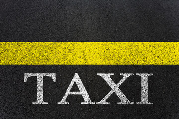 Emplacement taxi , marquage sur asphalte 