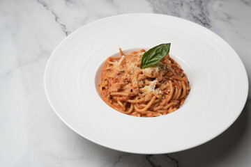 Vegetarian tomato pasta