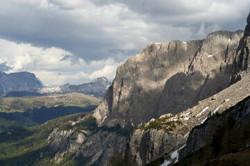 Alps, Clouds and Lakes