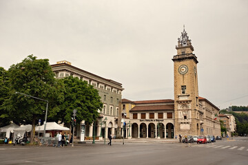 Obraz premium Tower of the fallen in Bergamo downtown Italy