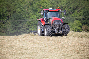 Fototapeta na wymiar tractor in a field