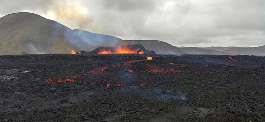 Volcan Fagradalsfjall, Islande.  © Marin