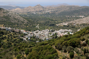 Fototapeta na wymiar Mountainous landscape on the Cyclades island of Naxos-Greece 