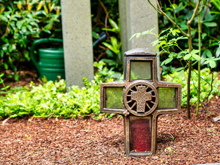 schöne Grablampe aus Bronze © Blende8