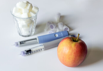  Insulin injection pen or insulin cartridge pen for diabetics.