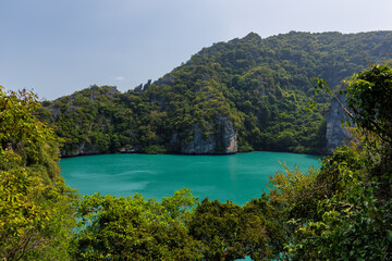 Fototapeta na wymiar beautiful lagoon,tropical paradise,Angthong national marine park, koh Samui, Suratthani, Thailand.