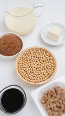 日本の大豆食品イメージ｜大豆・納豆・豆乳・醤油・味噌・豆腐