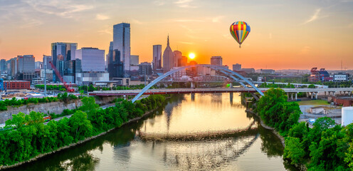 Nashville skyline with Ballon