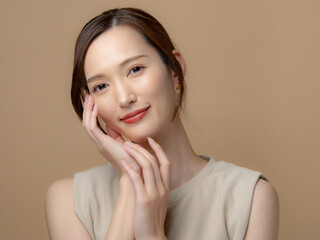 女性・美容・ベージュバック