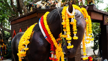 Horse statues for worship is the belief of the villagers.