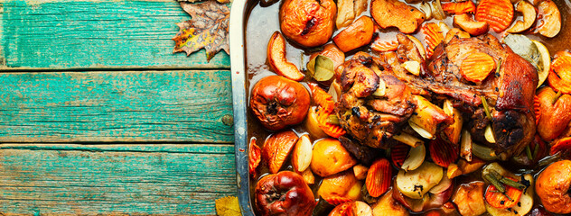 Baked meat with autumn fruits - obrazy, fototapety, plakaty