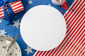 Obraz premium Choose menu for USA Independence Day party. Top view of table adorned with plate, silverware, patriotic cup, present, stars, confetti against American flag backdrop with empty circle for text or ad