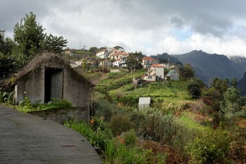 Fototapeta na wymiar Mountain village in Madeira