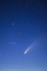 Obraz na płótnie Canvas ネオワイズ彗星 2020年7月17日