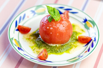 まるごとトマトサラダ