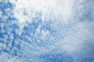 blue sky with alot of coulds background