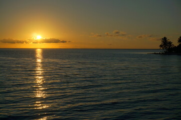 ル・タハア・アイランドリゾート＆スパの夕日