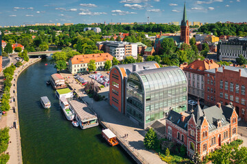 Architecture of the city center of Bydgoszcz at Brda river in Poland. - obrazy, fototapety, plakaty