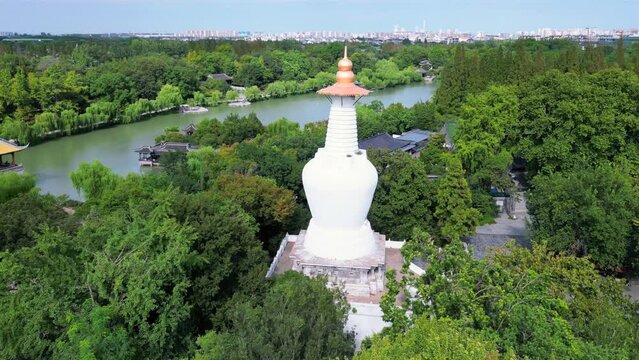 Slender West Lake Scenic Spot, Yangzhou City, Jiangsu Province, China