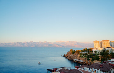 Naklejka premium Beautiful landscape with city on the seashore. Antalya, Turkey.