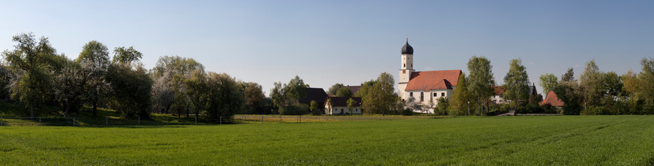 Niederkirche in Untersulmetingen bei Lauphiem, Deutschland.