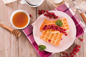 Waffles red currant and mint. - 611723222