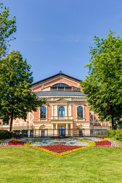 Richard-Wagner-Festspielhaus auf dem Gr&uuml;nen H&uuml;gel in Bayreuth