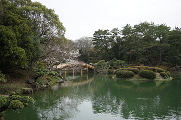 Traditional Bridge, Pond and Japanese Garden at Ritsurin Garden Park in Takamatsu, Kagawa, Japan - 日本 香川 高松 栗林公園 日本庭園 池 迎春橋	