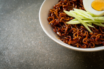 Korean Instant Noodle with Black Bean Sauce (Jajangmyeon or JJajangmyeon)