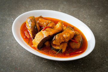 Redtail Catfish Fish in Dried Red Curry Sauce that called Choo Chee
