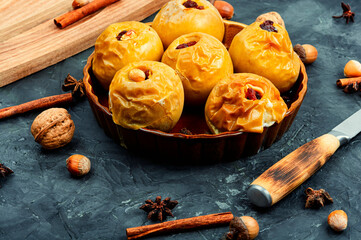 Delicious baked apples