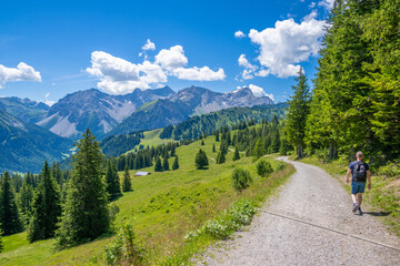 Fototapeta na wymiar On the way to Innere Parpfienzalpe in the Brandnertal, State of Vorarlberg, Austria