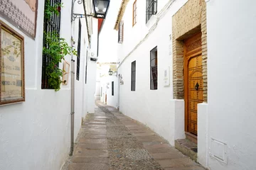 Deurstickers Smal steegje Cordoba empty street of jewish quarter, Andalucia, Spain