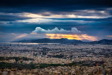Gardinen Dramatic sunset over Athens © fishcrosser