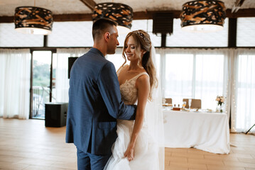 the first wedding dance of the bride and groom
