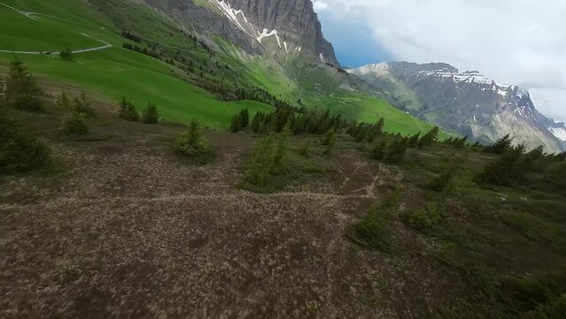 Le long de la route de la soif, dans les Aravis, Savoie/Haute-Savoie, France 04/19