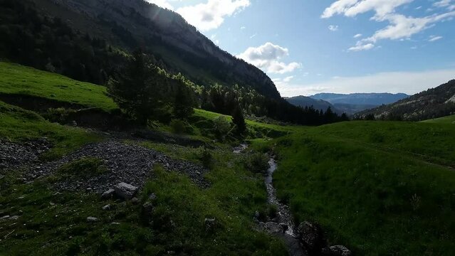 Le long de la route de la soif, dans les Aravis, Savoie/Haute-Savoie, France 10/19
