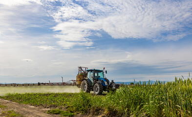 Crop spray machine spraying