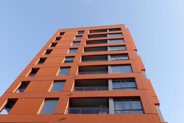 façade d'immeuble haut