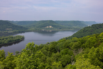 Obraz na płótnie Canvas Mississippi River Scenic View