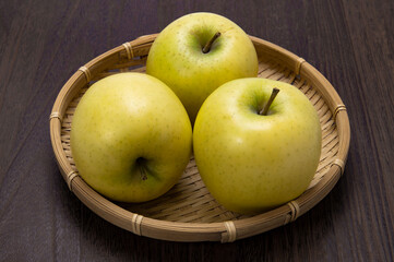 黄色リンゴのシナノゴールド