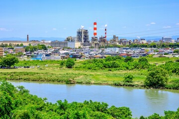 Fototapeta premium 愛知県、春日井市の市街地遠景