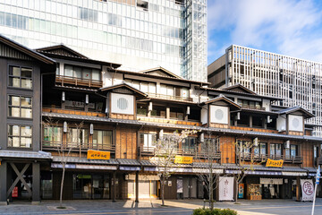 神奈川県小田原市　小田原駅周辺の街並み(ミナカ小田原)