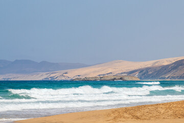 Fototapeta na wymiar Cofete: mar y desierto
