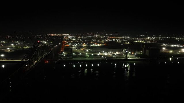Night view of Washington border bridge with Oregon